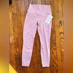 Light pink Lululemon 25” legging